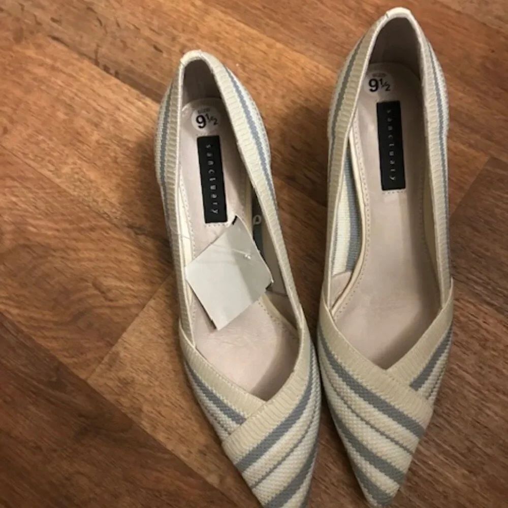 Sanctuary Prime Blue/Tan/White Stripe Pointed Toe Kitten heel pumps, size 9 1/2